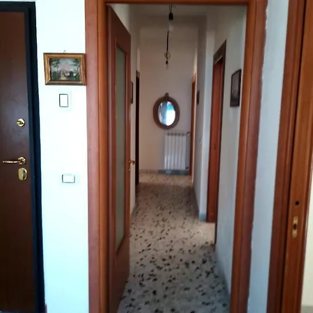 Camera Con Vista Appartamento *